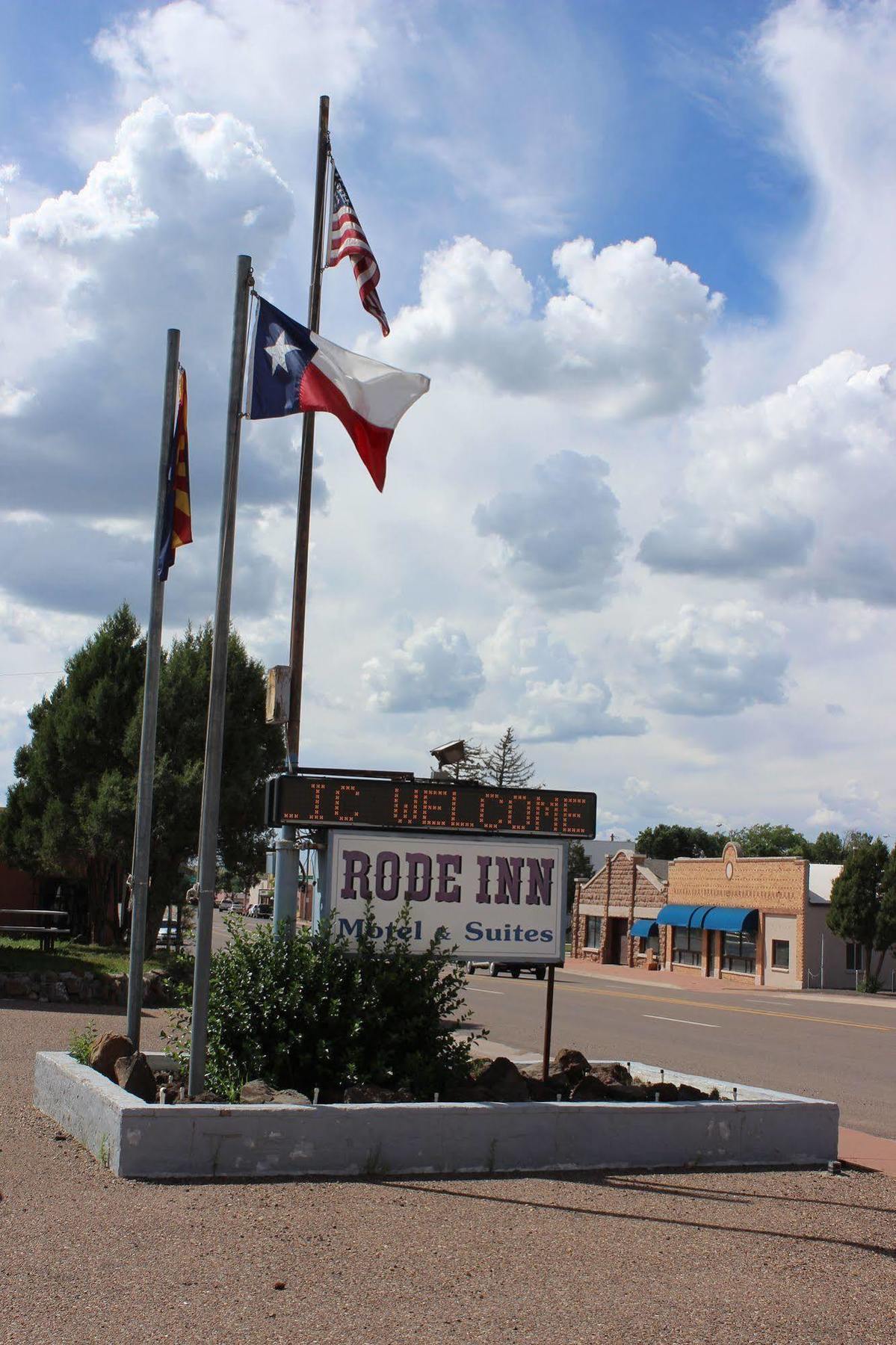 Howard Johnson By Wyndham Springerville Exterior photo