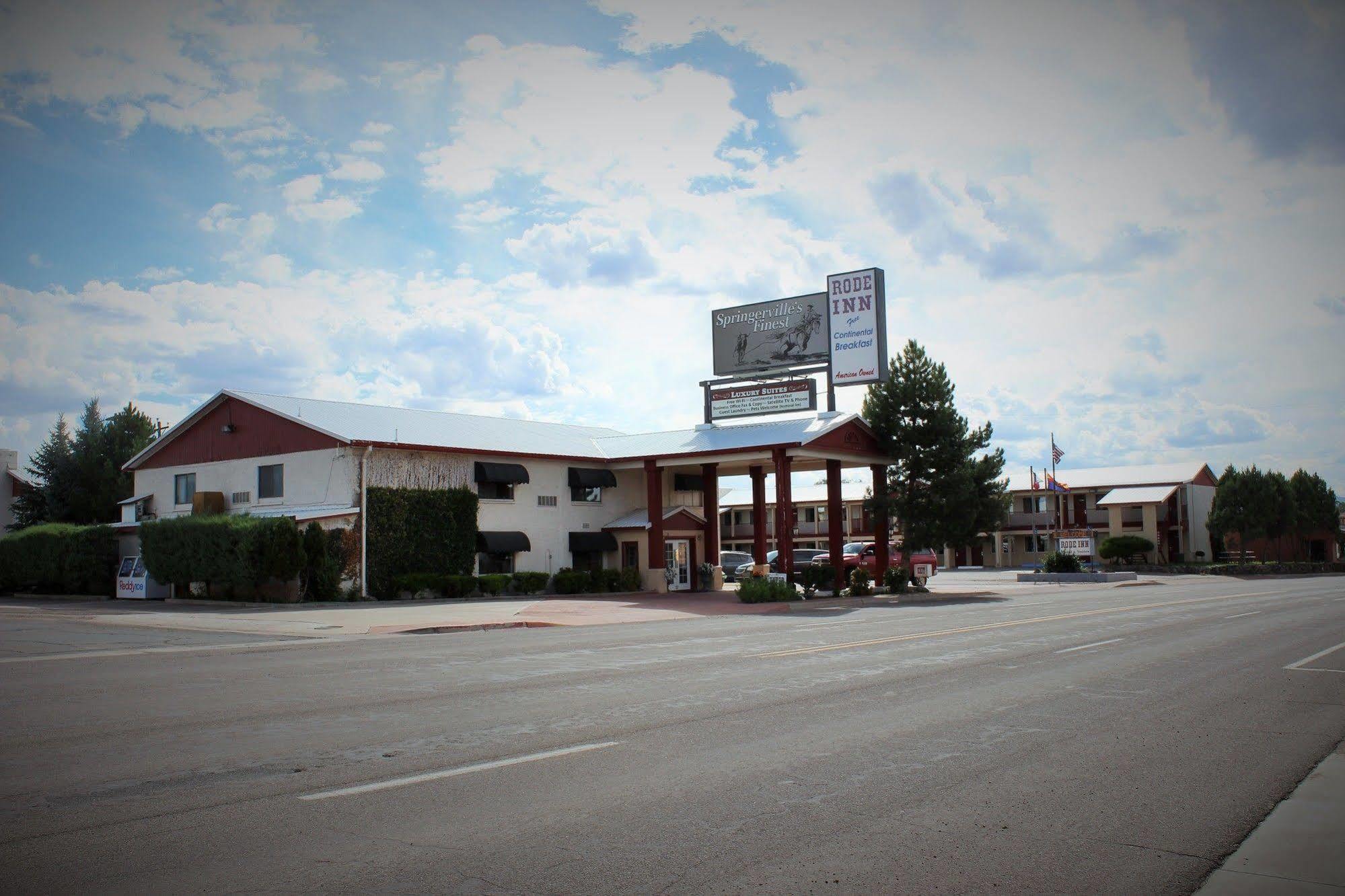 Howard Johnson By Wyndham Springerville Exterior photo